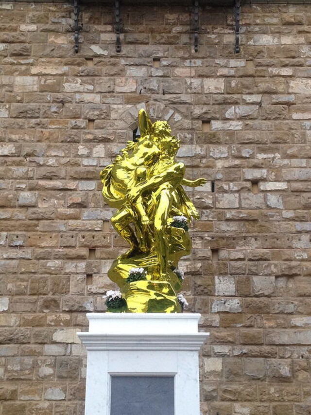 Koons' werk buiten aan Palazzo Vecchio