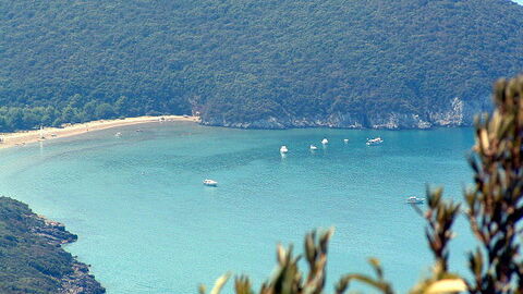 Zicht op Cala di Forno Baai