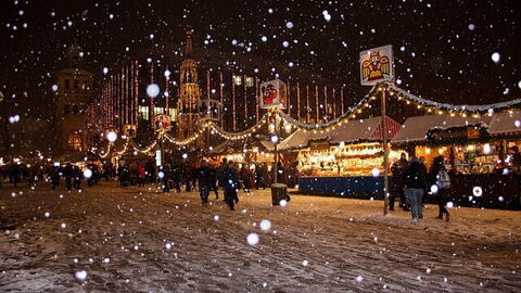 sneew op de kerstmarkt