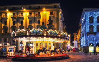 De draaimolen in Florence met Kerstmis
