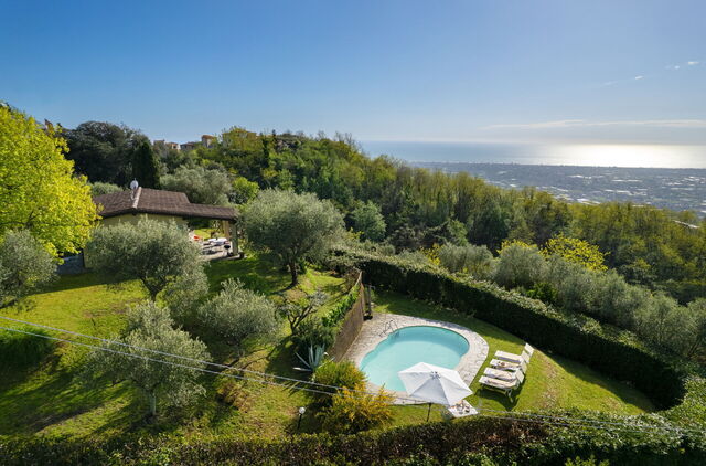 Villa La Piana, buitenkant