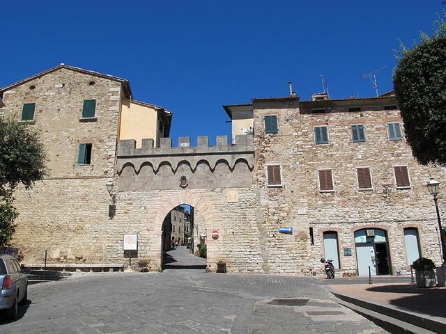 Poort naar Suvereto