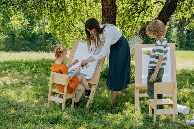 Kinderen schilderen