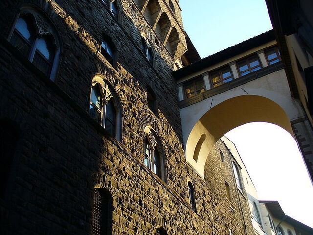 Vasari zuilengang zit vast aan Palazzo Vecchio
