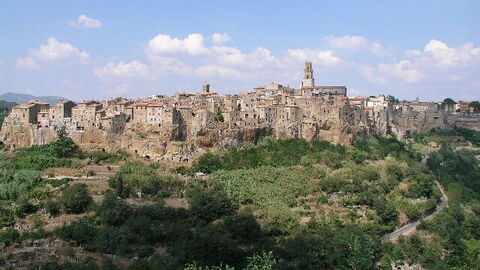 Zicht op Pitigliano