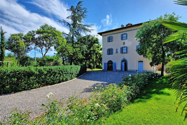 Villa Marietta, buitenkant