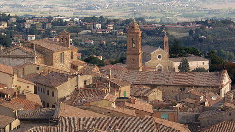 luchtfoto van Montepulciano