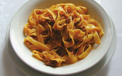 Fettuccine met ragù saus