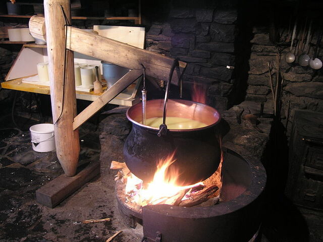 Schapenmelk wordt verhit