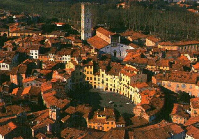 Het centrum van Lucca