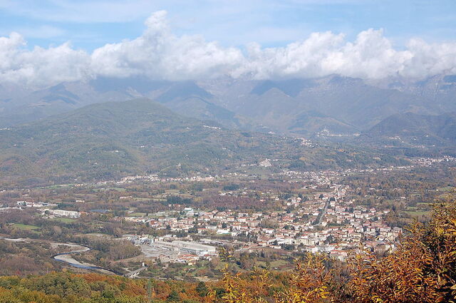Zicht op Villafranca in Lunigiana