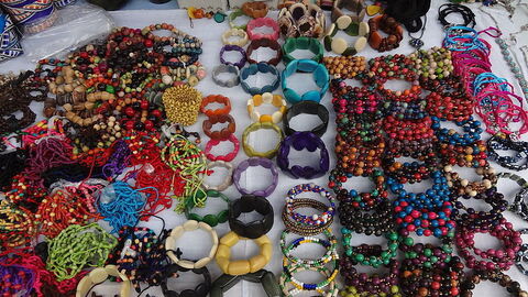 Kunst- en ambacht stalletjes in Forte dei Marmi