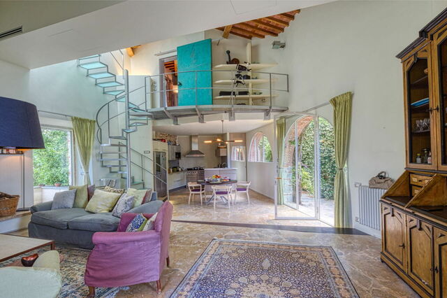 Villa Maestosa, binnenkant