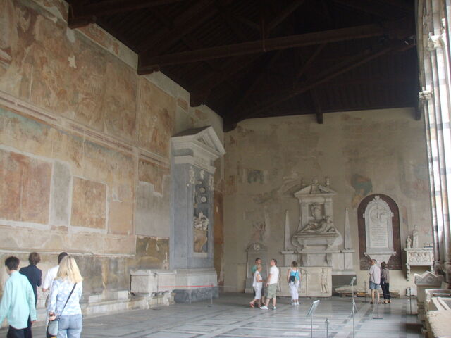 Camposanto, binnenkant