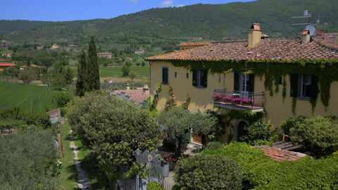 Villa Toppani Del Sodo, buitenkant