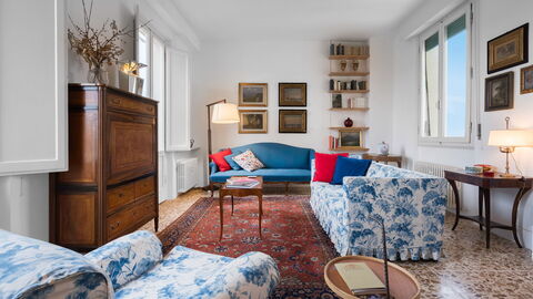 Villa Spotlight: Orto Botanico Appartement Met Terras En Uitzicht Op Koepel, woonkamer
