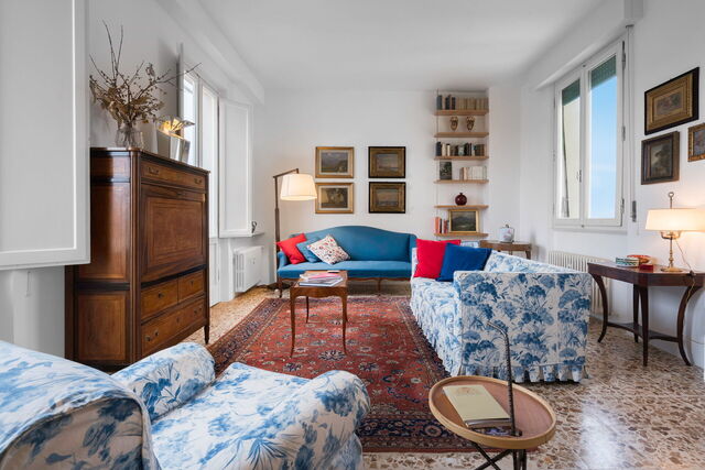 Villa Spotlight: Orto Botanico Appartement Met Terras En Uitzicht Op Koepel, woonkamer