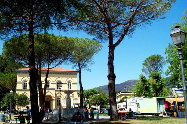 het dorpsplein in vicopisano