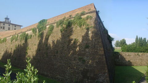 Forte belvedere muren