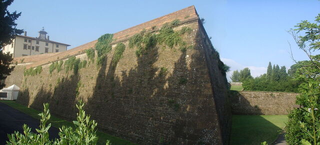 Forte belvedere muren