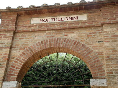Poort, Horti Leonini