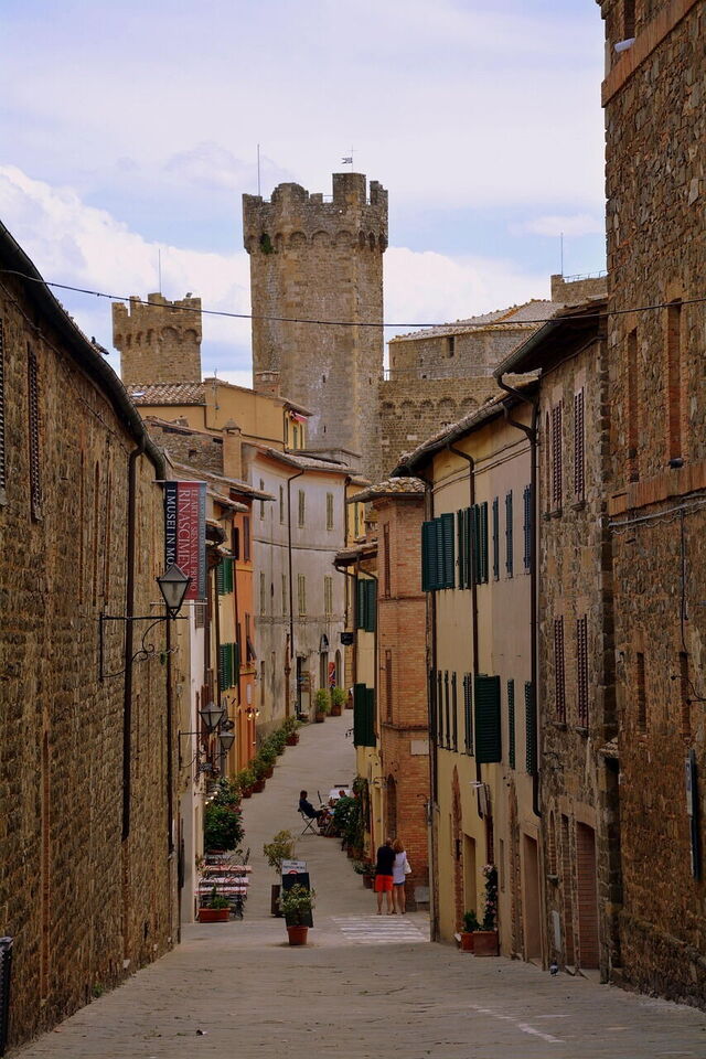 Een straatje in Montalcino