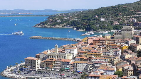 Zicht op Porto Santo Stefano