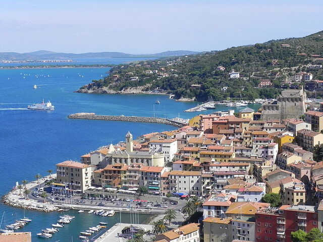 Zicht op Porto Santo Stefano