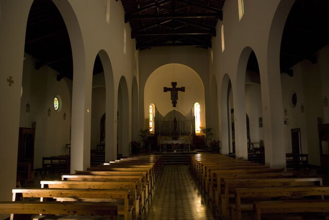 Interieur van de sant' Andrea kerk in Montespertoli
