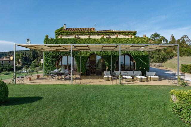 Villa Bagnoli, buitenkant
