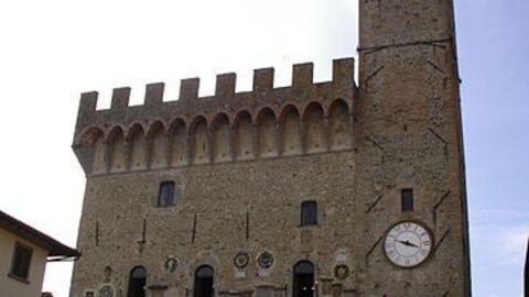 Palazzo dei priori van Scarperia
