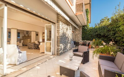 Terras, Villa Barbiera