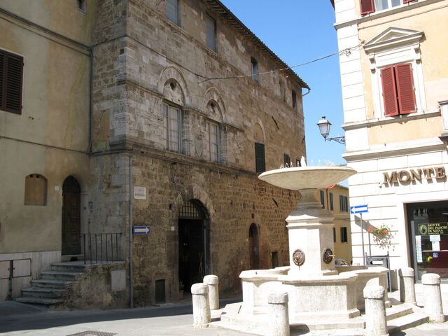Piazza in Asciano