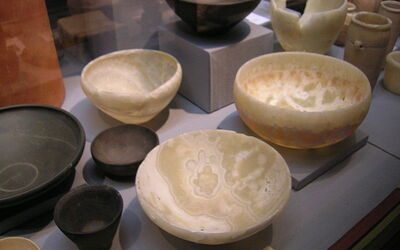 delicate alabaster kommen