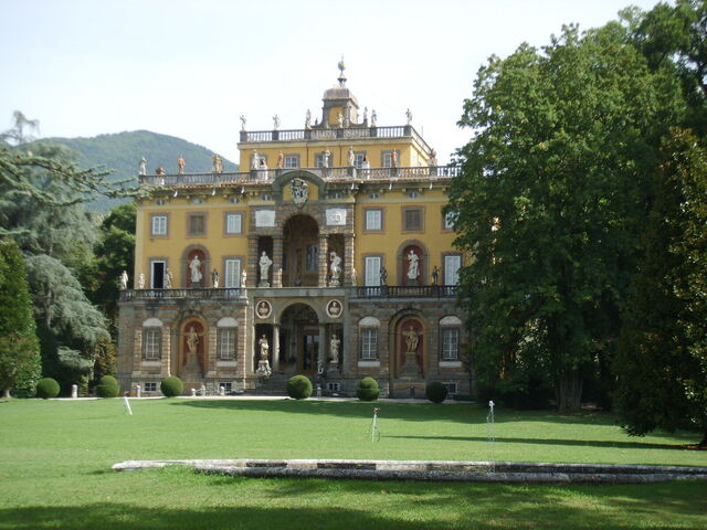 villa torrigiani