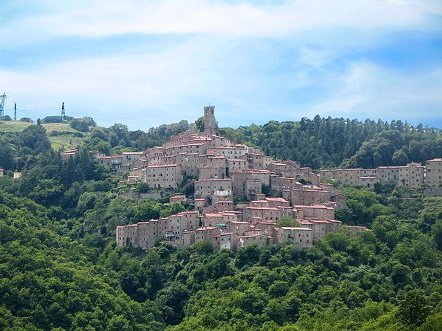 Castelnuovo Val di Cecina Landschap