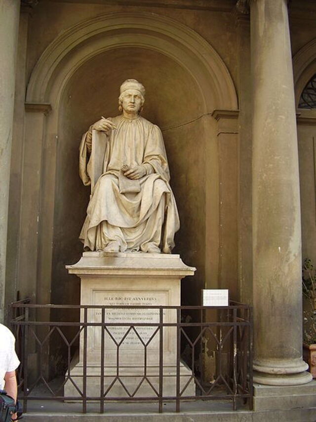 standbeeld van Arnolfo di Cambio