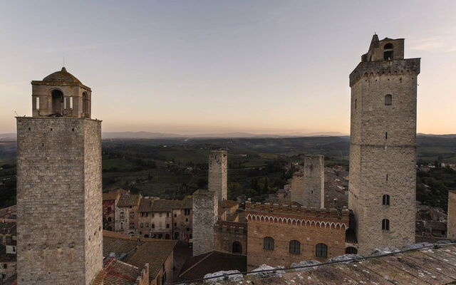 Torre, buitenkant