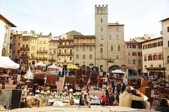 Antiekmarkt, Arezzo