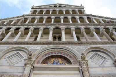 Buitenkant van de Pisa kathedraal