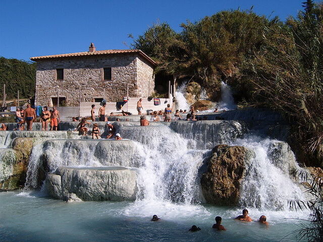 Watervallen en bad in Saturnia