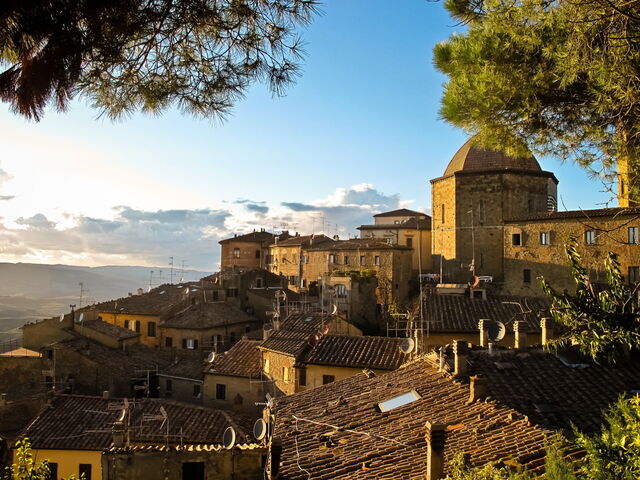 Zonsondergang in Volterra