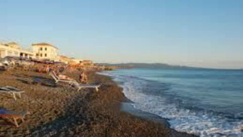 Cecina strand