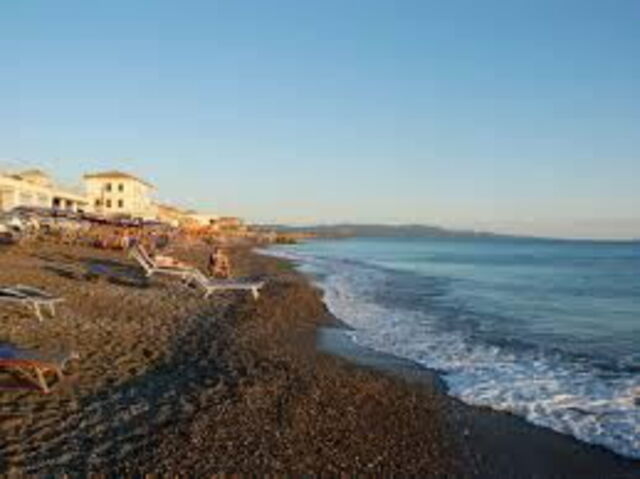 Cecina strand