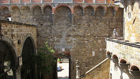 Binnenplaats, Vincigliata Kasteel