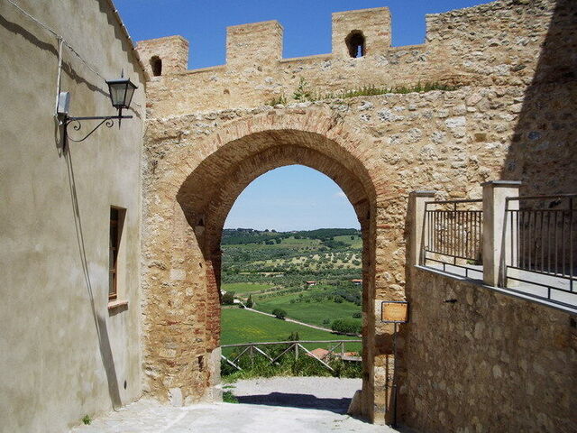 San Martino poort in Magliano