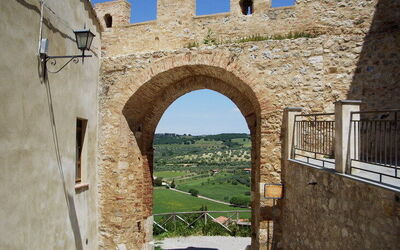 San Martino poort in Magliano