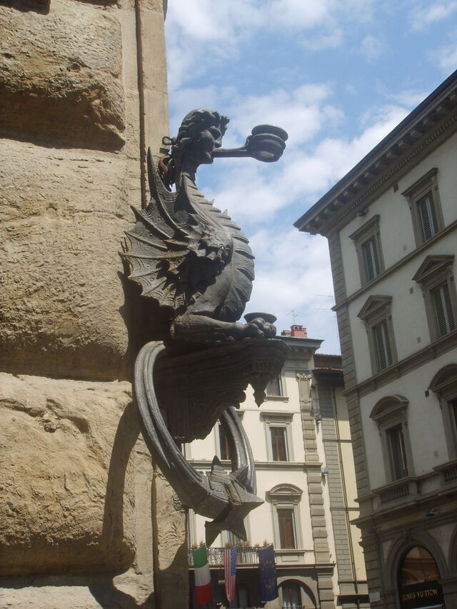 Palazzo Strozzi, buitenkant details