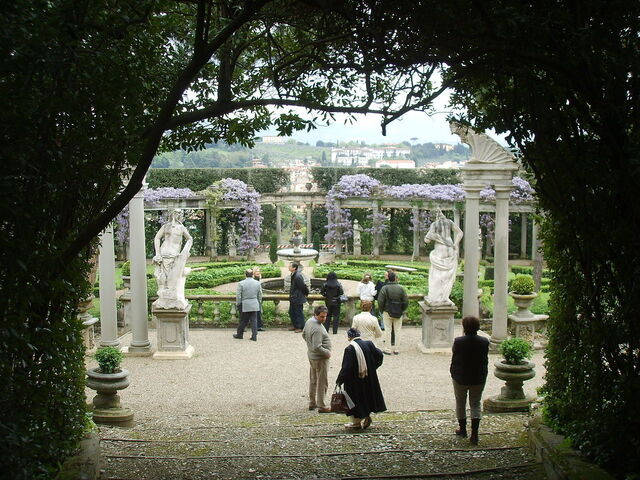 Villa La Pietra, tuinen