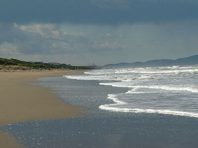 Zicht op de Blauwe Vlag haven van Castagneto Carducci